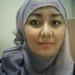 A friend, zhagi's mom n working wifey, I always ♥ my life :)