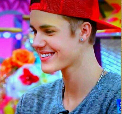 thebeliebersdf's profile picture. 