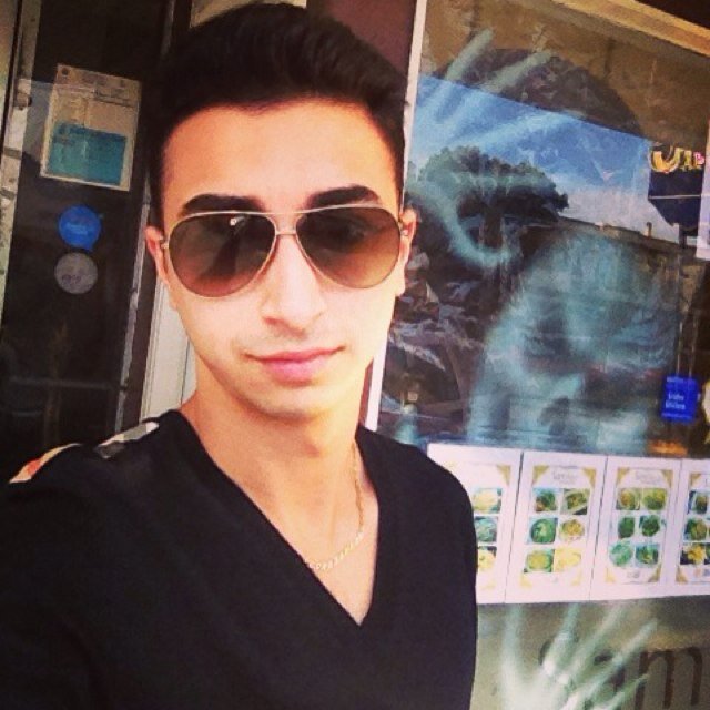 SonnyPoachalas's profile picture. You only live once, but if you do it right, once is enough. Welcome To My World Follow Me On Instagram @SonnyPoachalas