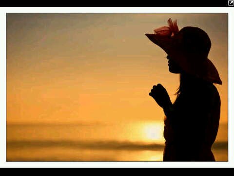 •♥Allah ||☺30-10-99☺||Smanti 28 •Bento 31 ||Follow my instagram @dindatitisanti