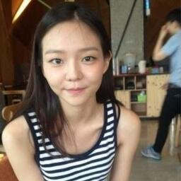 EXO를 좋아하는 20대 여대생입니다!!                                                        EXO팬 여러분들 모두모두 선팔해주세요!                                            바로 맞팔들어갑니다.
