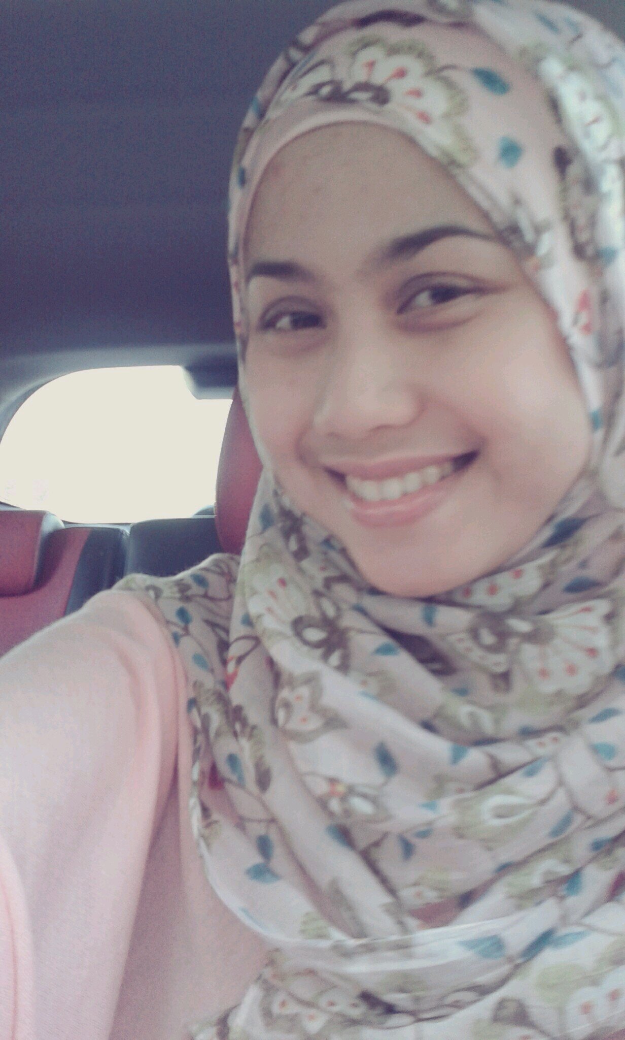 a wife n dentist.. love child n peace