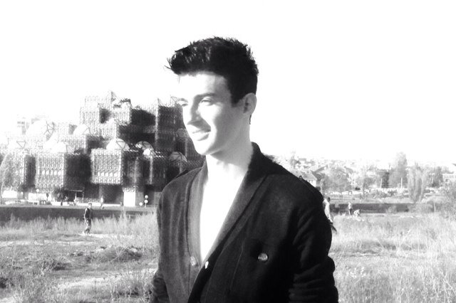 meti_x's profile picture. 