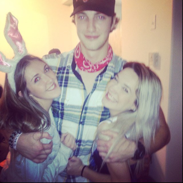 sammartinya's profile picture. 9053910242