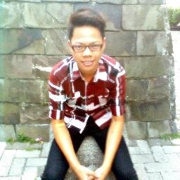 bekarja keras penuh dengan kesabaran dan banyak berdo`a .