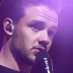 plaese follow @batmanliam__ they will follow back
