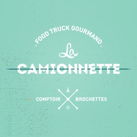 La Camionnette, comptoir à brochettes ! Food-truck de brochettes de viandes marinées, frites fraîches ou légumes de saison, desserts maison.