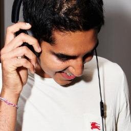 Famous for acting Jamal Malik,winner of 8 Oscars and gold awards. Boyfriend of @BecauseImFreida . Ladies and Gentlemen Devesh Patel! Official fanp on Twitter.