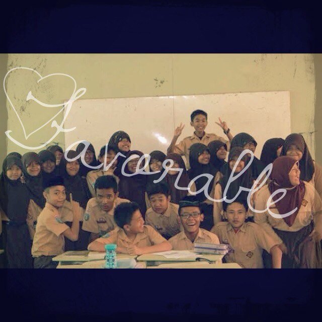 Terdapat para Ladies dan para Boys yang Upaaaaay #FavorableFams we are a trend maker !!