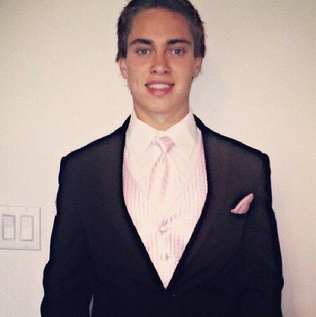 AndrewRafuse1's profile picture. Scoring tries and spreadin thighs since 1995