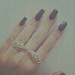 abha_ما ازرف_بكتب الي براسي