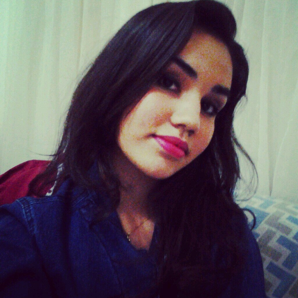 Não sou perfeita, sou apenas eu ! então se acustume :*