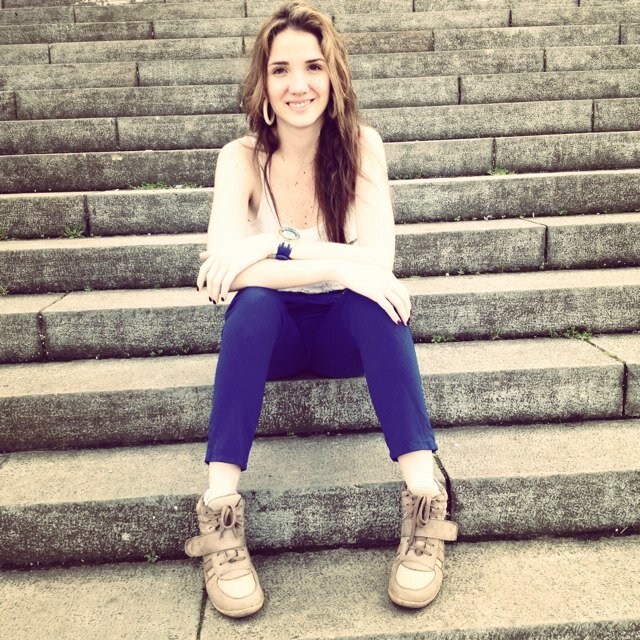 22 - Estudiante de 11vo Trim. De Mercadeo. Amable, pero no tonta! Apasionada de la vida ✌️