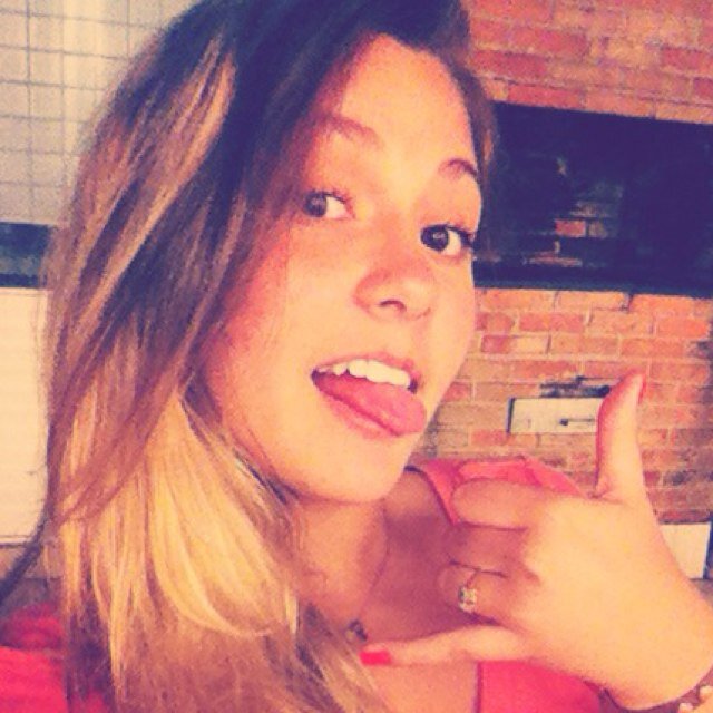 Eu te quero só pra mim,como as ondas são do mar,não dá pra viver assim querer sem poder te tocar!!!