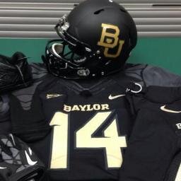 WhatTeamsWear's profile picture. #1 source for all updated gear for the NCAA, NFL, MLB, NBA, and NHL. A team changes their uniform (shoes, jerseys, etc) we are on it.

whatteamswear@gmail.com