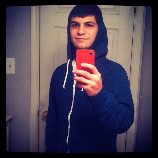 Hey im Ryan, im 19, love baseball and all about having fun in life