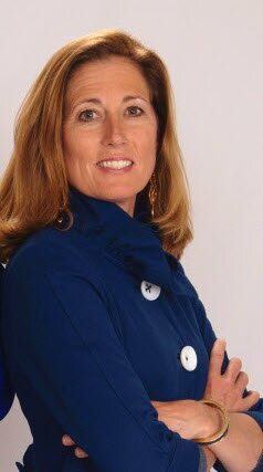 As a Realtor at William Raveis Real Estate, I've learned that the key to Real Estate success is providing exceptional service to make dreams come true!