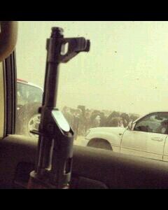 ‏‏‏‏‏كلن ينـام وتقـبــل النــوم عــينــہ 
وقلبي هوآجيسه عن آلنوم تشقيـہ 
أضحك مع الَعالم .. وروحي عليِلـہ 
وأكتم بـ قلبي شي ماودي أطريـہ”