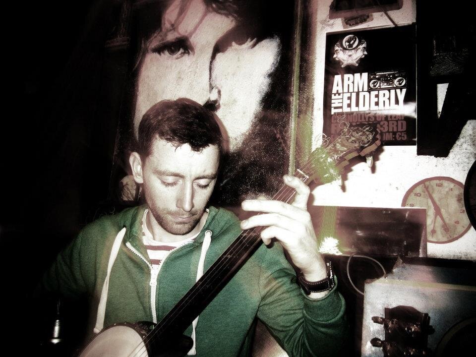 Irish Doctor with an interest in Sports Medicine, Triathlon and Irish Trad Music
