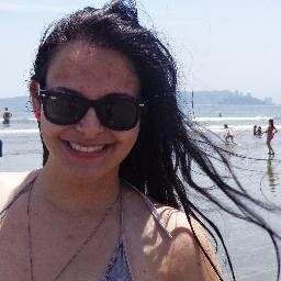 Uns fumam, outros bebem, outros se drogam e outros se apaixonam. Cada um se mata à sua maneira.
