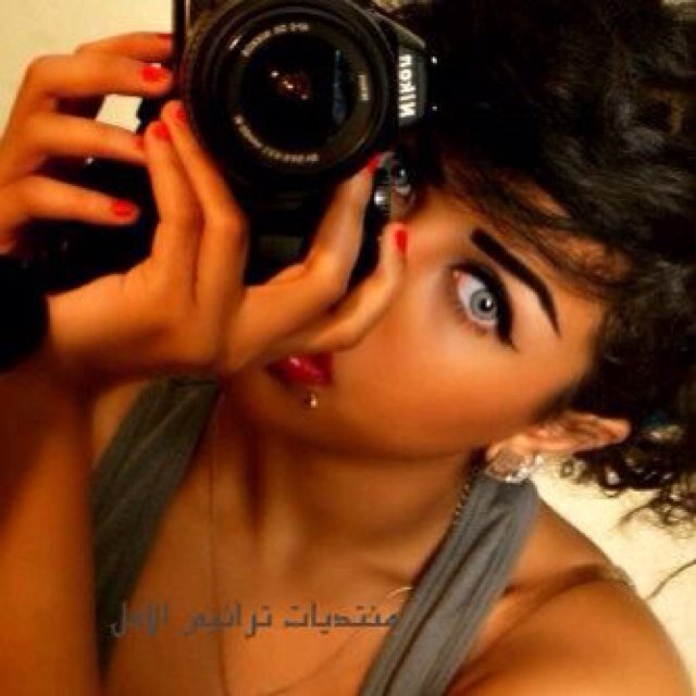 ♡ حقّقَ لي يــّآربْ أفضَل مآ أتمنـآه و أرزُقنِي آلفَرحّه بأيـّآمي آلقَآدمه .`♡