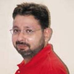 i am a simple guy. lives in lahore Pakistan.