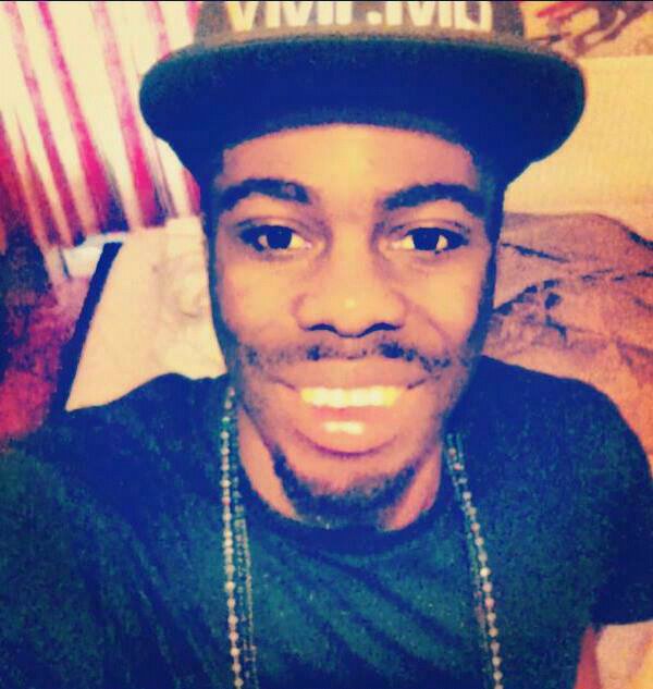 chipdogggg's profile picture. I bet you could walk a day on my shoe