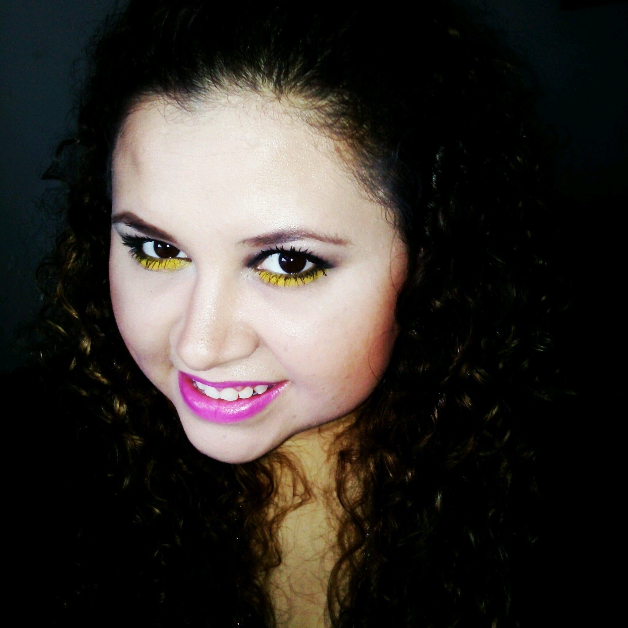 Lic. en Comunicación, Editora, creativa, idealista y super perfeccionista!!!
