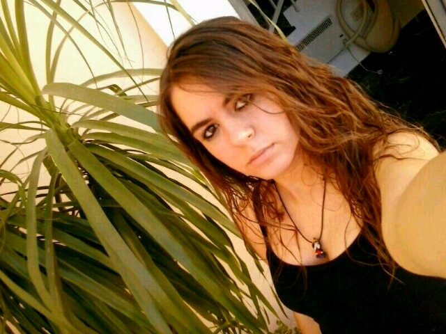 yo soy como soy y no cambio... tu eres mi vida entera pekeñajo siempre tu y yo nadie mas :)) lo k kiero a mi pekeñajo no lo save nadie... :))
