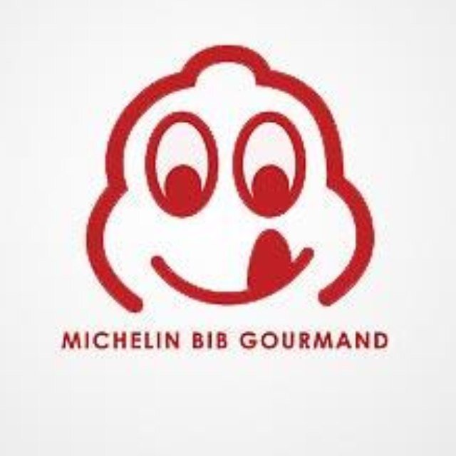 molen uit 1672, inrichting anno Nu, pure keuken, goed sfeertje, heerlijk terras. Bib Gourmand 2017  (24yr!) in michelin gids PrijsPlezier 🙂GaultMillau, lid JRE