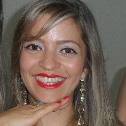 Sou uma mulher de fé que dou muito valor a vida, que ama Deus sobre todas as coisas, a família, gosto muito de estar sempre com minha família e amigos.