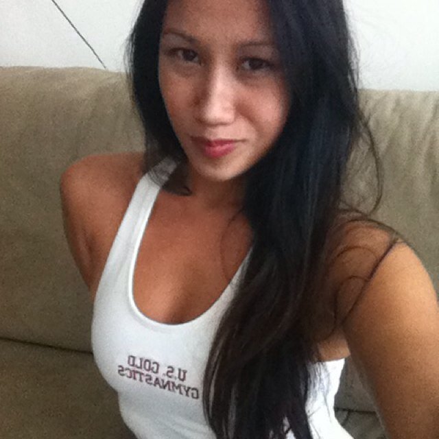 FROM;HAWAII, i love workingout food&sleeping ;) . INSTAGRAM: @crys2010 follow me! gamer tag @ms Ffreshi