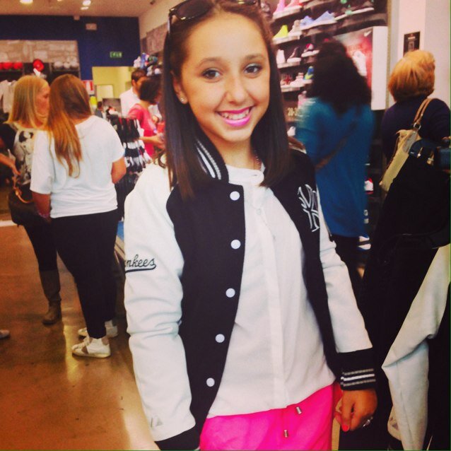 nancy_aprea's profile picture. I love 1D❤️