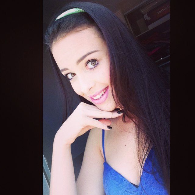 Stuck in some kind of love prison and threw away the key. Hold up †