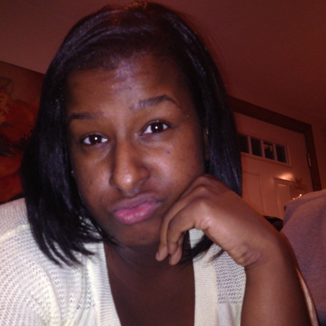 Hey Wats up yall its Ms Rodrigues twitter, Im A well educated young lady , college bound baby add me follow me do your thing and ill keep doing mines!