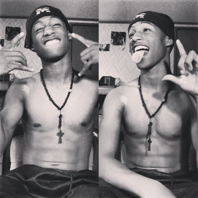 Young Man With LifeLong Dreams ..Hooping 24/7 & 365 HollisterKING.. Follow ME
