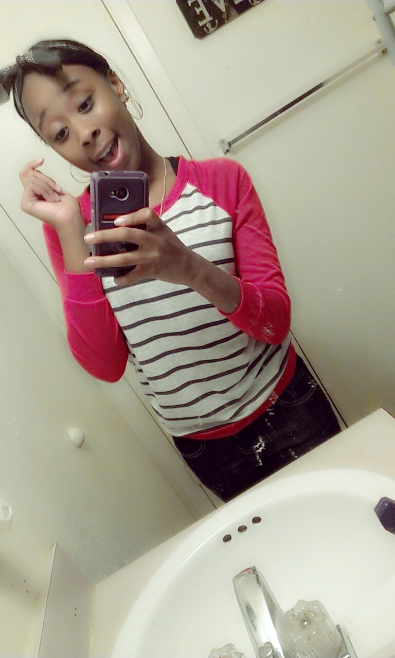 Beautiful , Young , Class of 2015 , Im The Type That All Girls Wanna Be Around , Bitch Swerve ! ♡ ⓟⓡⓔⓣⓣⓨ ⓖⓐⓝⓖ ♡ , follow me & i follow back