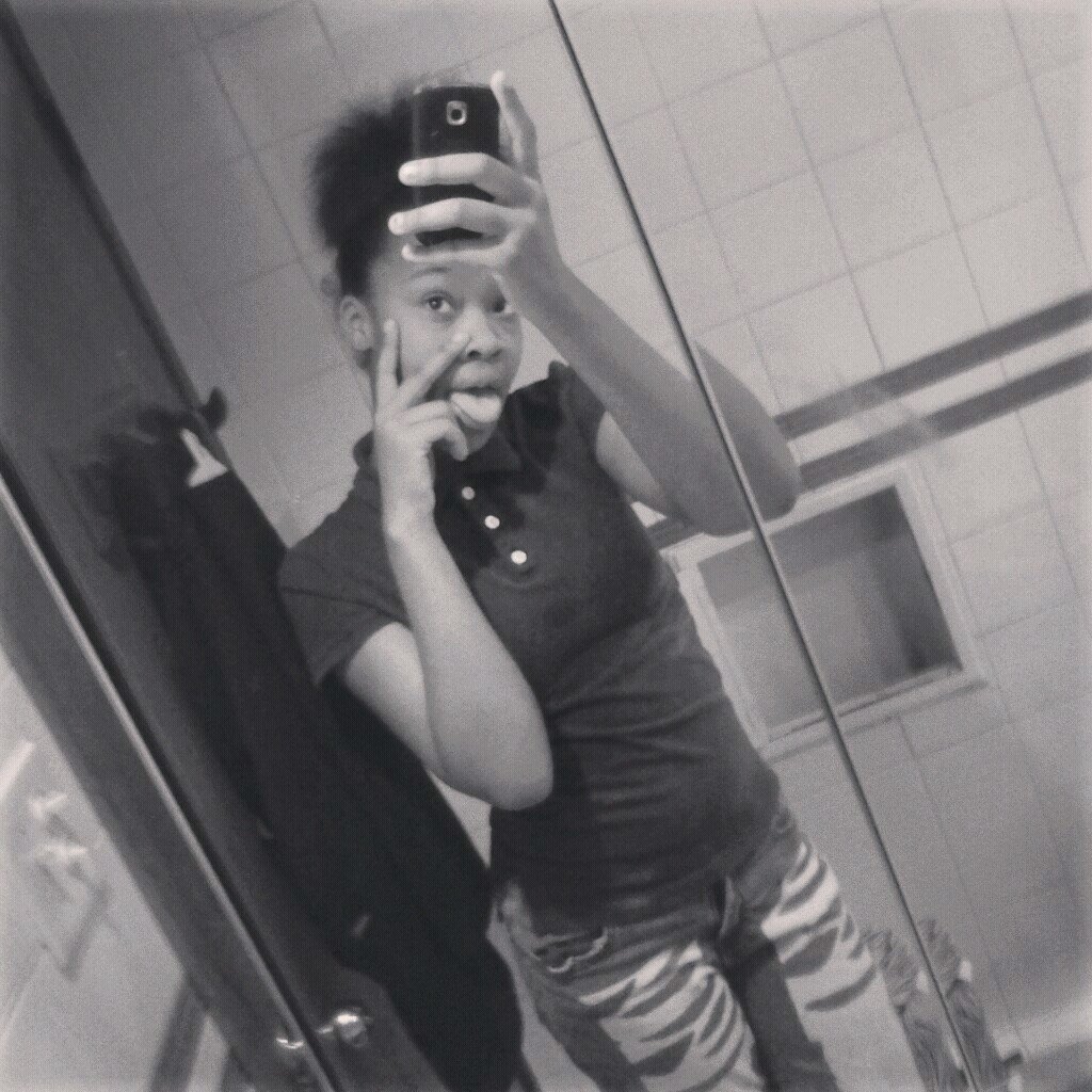 Ayee you should follow a bo$$ real talk 
im Datasja Bennett follow me ... i follw back