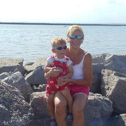 full time mom who started a charity ministry to donate home made blankets,scarfs, hats & gloves to different local charities.