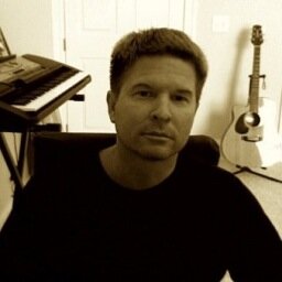 Hiking addict, surfing, schecter owner, AI tecnology. Making the crossroads of modernism and sustainability into meaningful ideas that endure.
