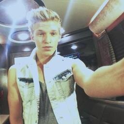 Twitter dedicated to ♥Cody Simpson♥ . Since: 31-03-2011:: Follow here @CodySimpson :)
