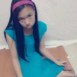 Rozita Heree :) 13 Years Old ? Just Call Me ShieyMores :) Youu Follow Me I will Follow Youu back , Dear :)