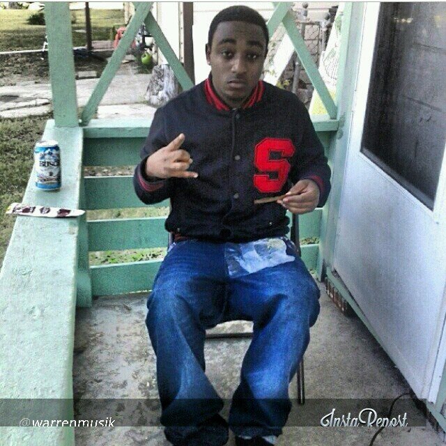 5300hunna ways to get paid all i knw is grind pays fuck boi follow my ig@_lilpuncho