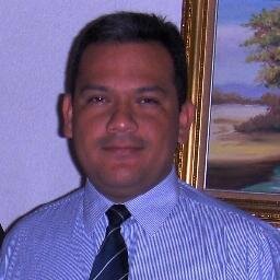 Abogado, Corredor de Seguros, TSU En Mercadeo, Algunas personas te amaran por como eres y otras te odiaran por la misma razón.