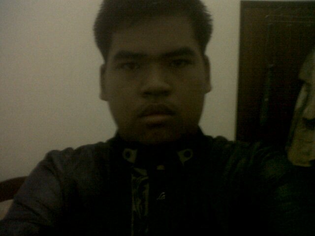 RTheHoot's profile picture. Rachmat nurul huda|26-04-1997 batam|085730050133| jalan-jalan menggunakan mobil ϑαņ bis adlh hobiku|saya suka baca komik,maen alat musik ϑαņ menyenangi teman.
