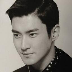 | @siwon407 | Always thank God and never give up |