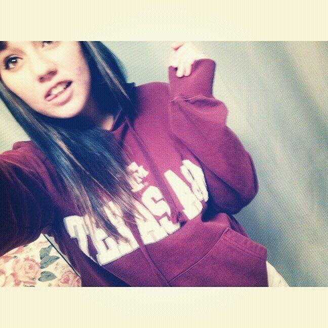 follow mee .