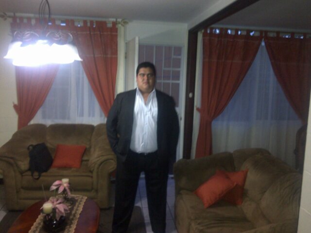 La vida me ha enseñado q 100pre tropezamos pero 100pre nos levantamos!! La vida sigue y es hermosa! Vive cada dia como si fuera el ultimo!! ;)