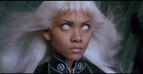 I lost my parents when I was five and now I'm alone. I have no one so I'm traveling through the world and help where I can. #XMen #Single (#Looking) #RP
