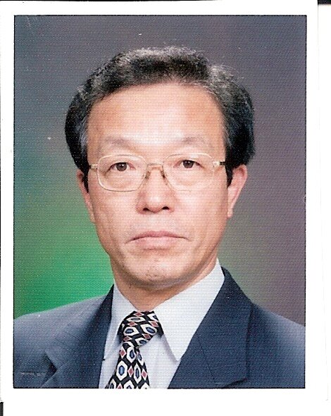 mwyim1's profile picture. 교육행정직공무원 정년퇴직, 공인중개사사무소 운영